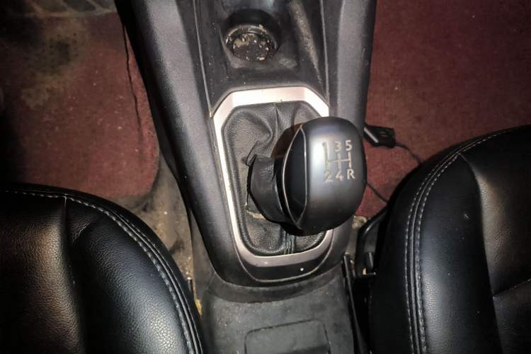 Used Peugeot 301 2016 1.6L Manual Comfort Edition
