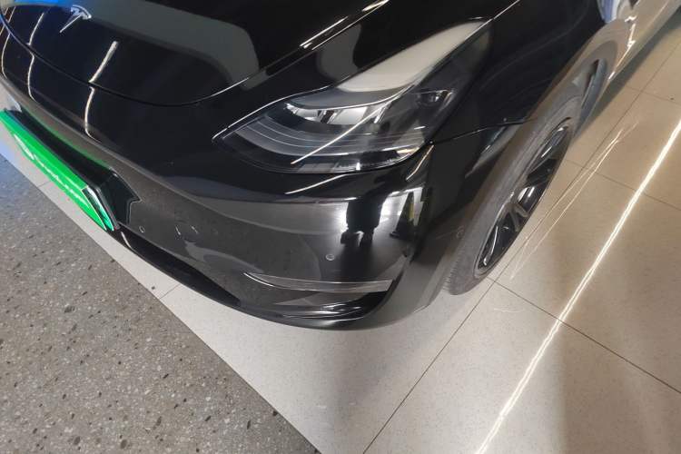 Used Tesla Model Y 2023 Long-Range All-Wheel-Drive Version Left Front Headlight