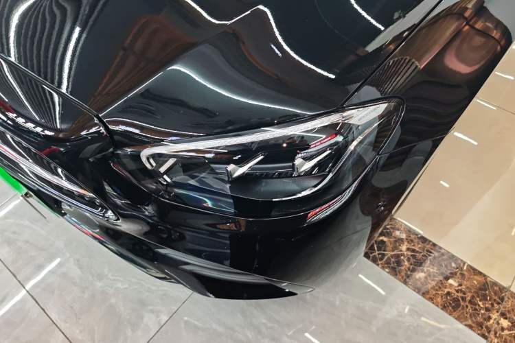 Used Mercedes-Benz E-Class New Energy 2023 E 350 e L Plug-in Hybrid Sports Sedan Left Front Headlight