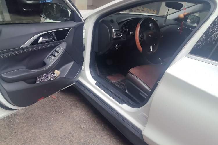 Used Infiniti QX30 2017 2.0T Four-Wheel Drive Fashion Edition