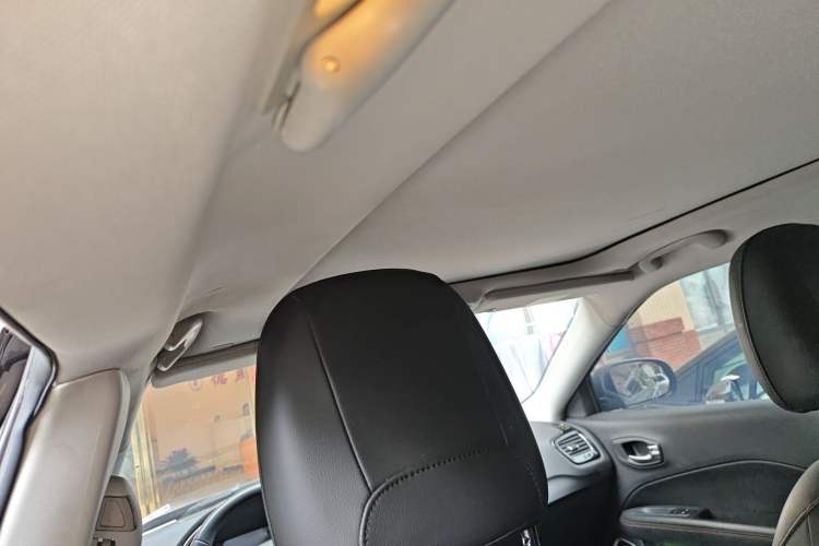 Used Jeep Compass 2019 220T Automatic Family Edition