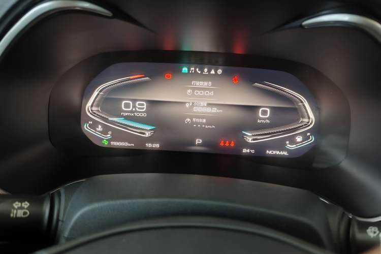 Used Wey VV6 2020 2.0T Two-Wheel Drive Smart Enjoyment+