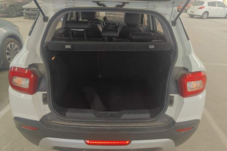 Used Brilliance V3 2016 1.5L Automatic Smart Version