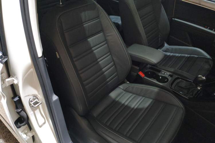 Used Volkswagen Touran 2018 Volkswagen Touran L 280TSI DSG Luxury Edition 7 Seats