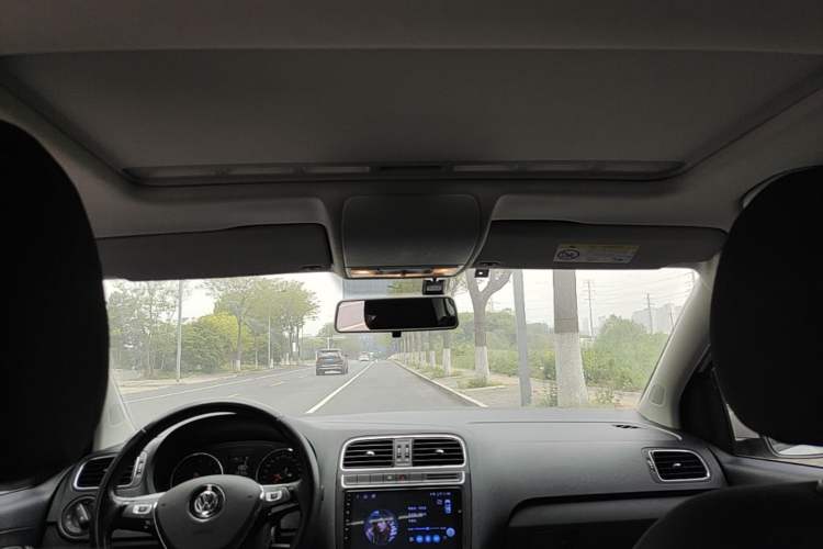 Used Volkswagen Polo 2016 1.6L Automatic Comfort Model Headliner