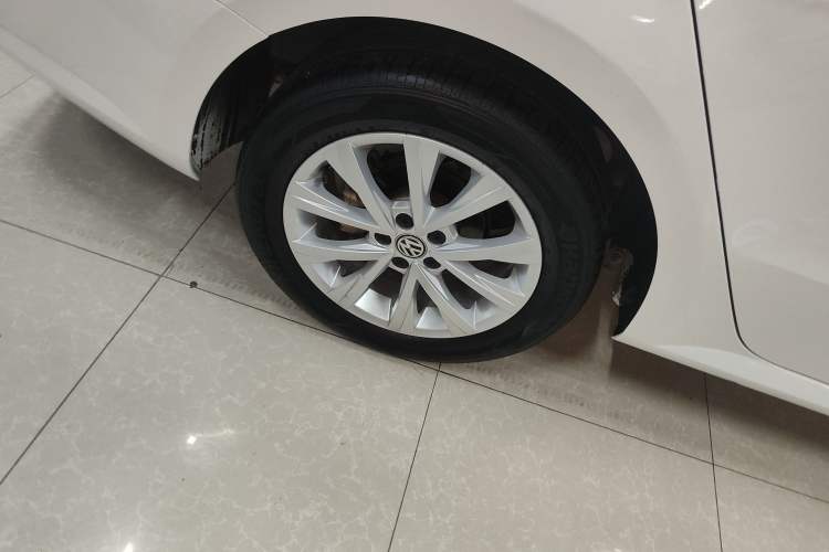 Used Volkswagen Lavida 2017 1.6L Manual Comfort Edition