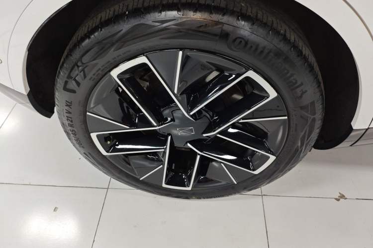 Used Avatr 11 2025 Max All-Electric Four-Wheel Drive