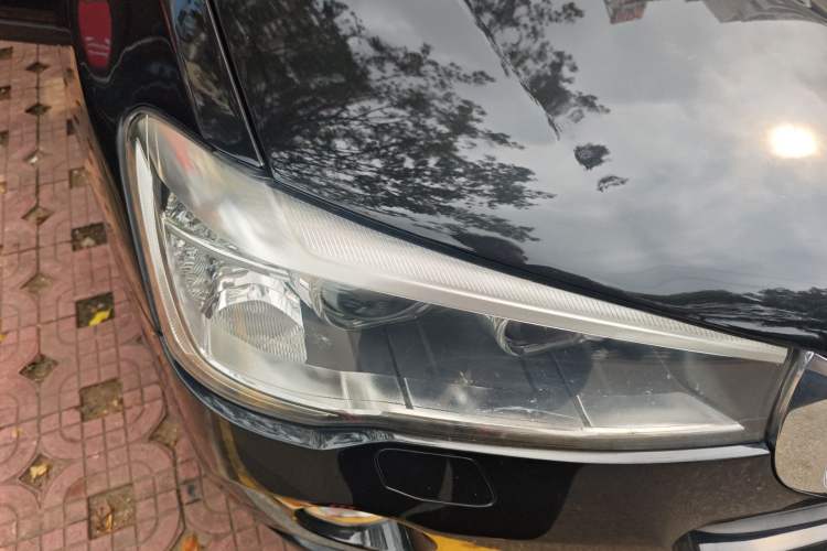 Used BMW X3 2016 sDrive20i Right Front Headlight