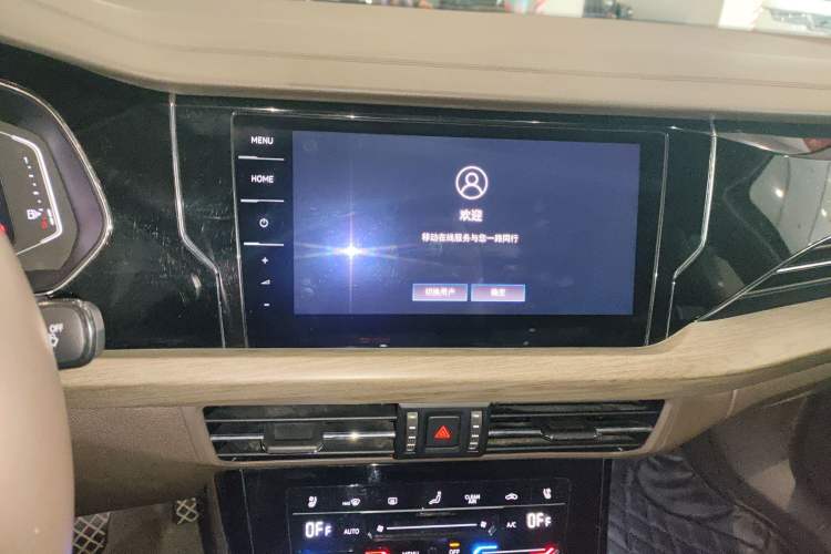 Used Volkswagen Passat 2020 330TSI Luxury Edition China VI Audio And AC Panel