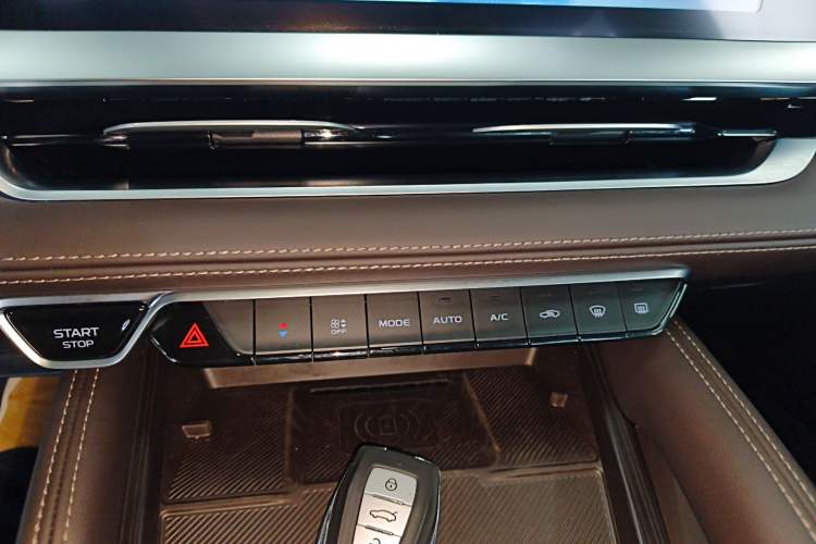 Used Geely Auto Monjaro L 2025 2.0TD Automatic Xingyun Version