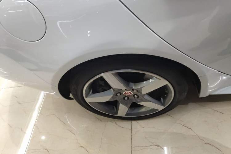 Used Jaguar XE 2017 2.0T 200 PS R-Sport
