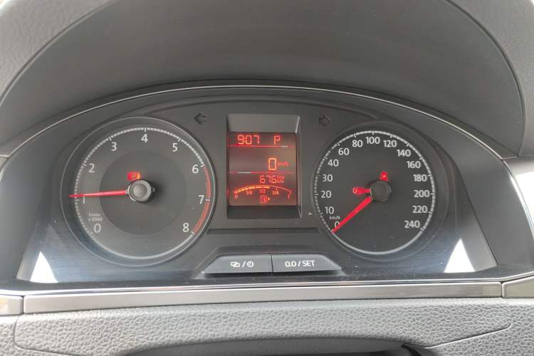 Used Volkswagen Santana 2018 1.5L Automatic Comfort Edition Instrument Cluster