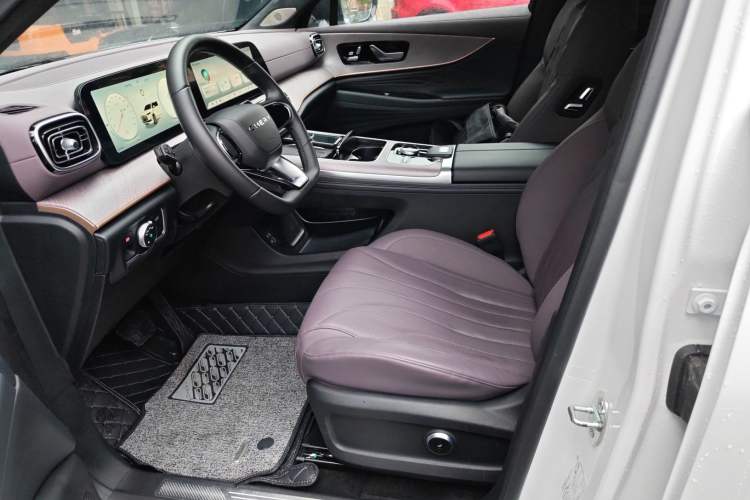 Used Chery Tiggo 9 2025 2.0T Automatic Two-Wheel Drive Luxury Edition 5 Seats