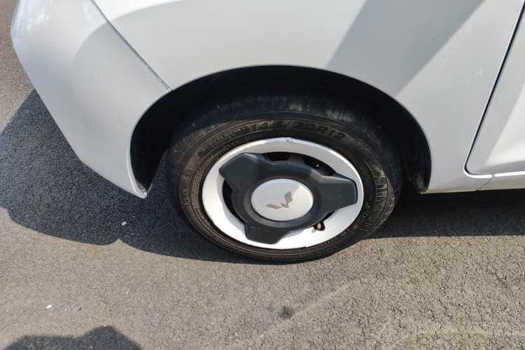 Used Wuling Hongguang MINIEV 2022 Easy Version Lithium-NMC Exterior 4