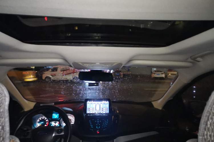 Used Ford Kuga 2013 1.6L GTDi Two-Wheel-Drive Trend Model
