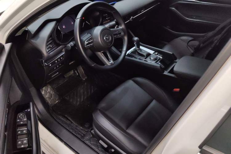 Used Mazda Mazda 3 Axela 2023 2.0L Automatic Zhiyao Edition