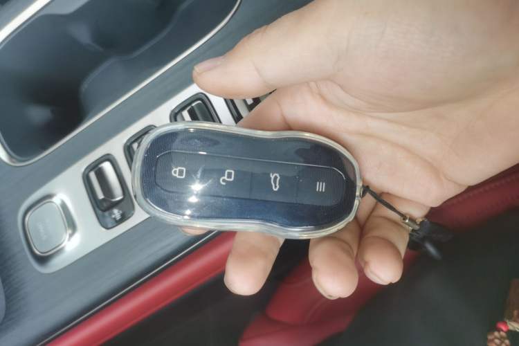 Used Xiaomi Auto SU7 2024 Rear-Drive Ultra-Long Range Advanced Pro-Level Intelligent Driving Version
