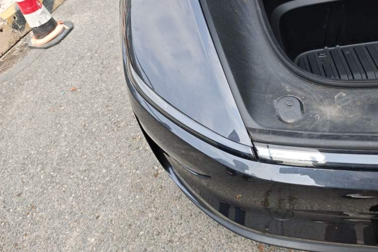 Used Tesla Model Y 2025 Rear-Wheel Drive First Edition Right Front Headlight