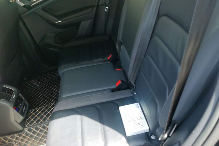 Used Volkswagen Tayron 2021 330TSI Two-Wheel Drive Luxury Connected Version Plus
