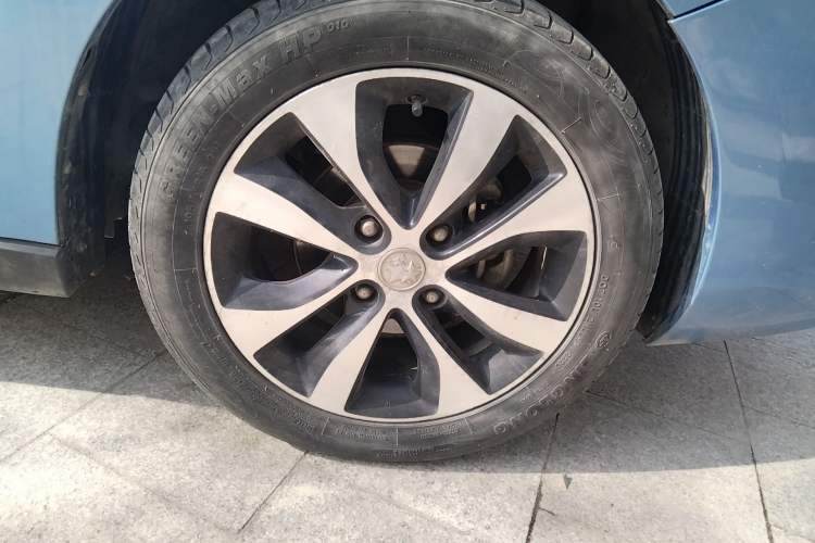 Used Venucia M50V 2017 1.6L XL CVT Luxury Edition
