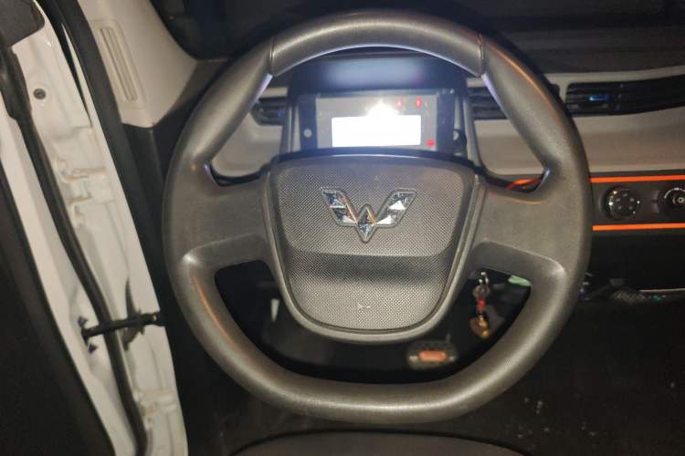 Used Wuling Hongguang MINIEV 2022 Easy Version Lithium Iron Phosphate