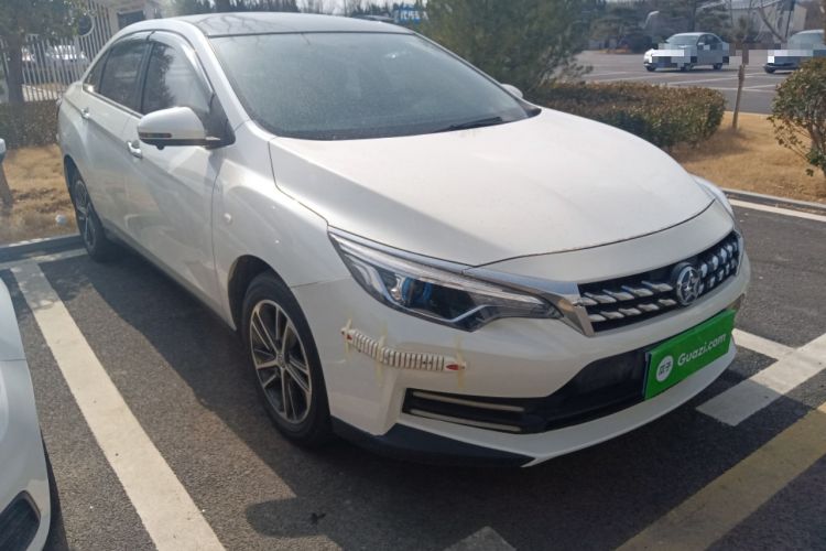 Used Venucia D60 2020 1.6L Entry Manual Comfort Edition
