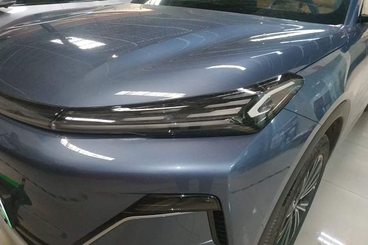 Used Geely Galaxy Galaxy Xingjian 7 EM-i 2025 120km Flagship Edition
