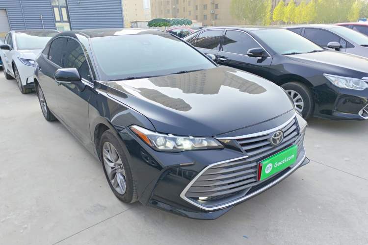 Used Toyota Avalon 2019 2.0L Ambition Edition China VI Front Right 45 Deg