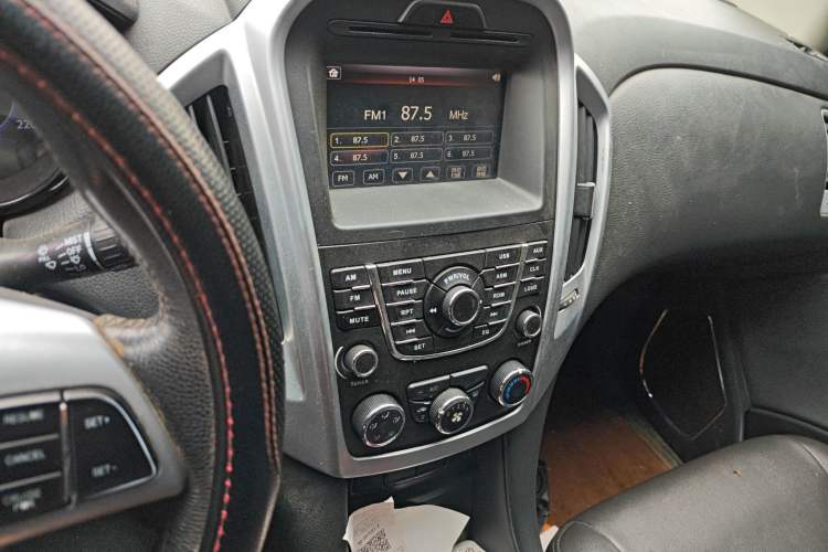 Used JMC Yusheng S350 2013 2.4T Two-Wheel-Drive Special Edition