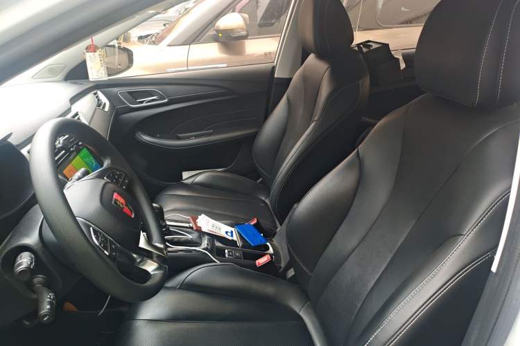 Used Roewe i5 2020 1.5L Automatic 4G Connected Linghao Edition Left Front Seat