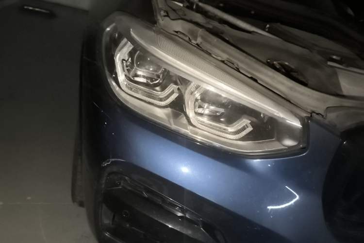 Used BMW X4 2021 xDrive 25i M Sport Night Edition package Right Front Headlight