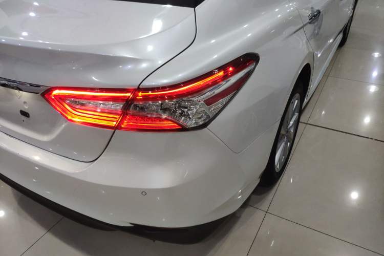 Used Toyota Camry 2021 2.0G Luxury Edition