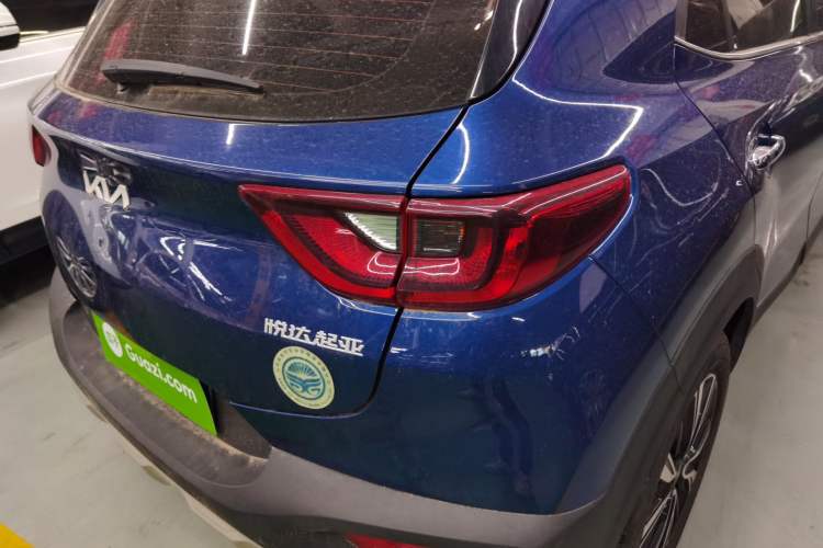 Used Kia kx1 Stonic 2021 1.4L CVT Fun Edition Exterior 3