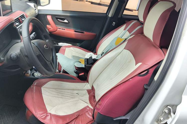 Used JAC Group iEV6E 2018 Upgraded iEV6E Luxury Model Left Front Seat