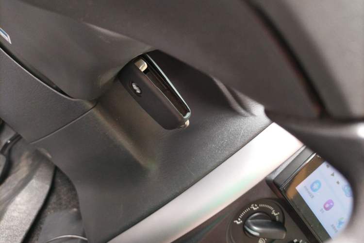 Used Suzuki Jimny 2015 1.3 AT JLX Interior 1