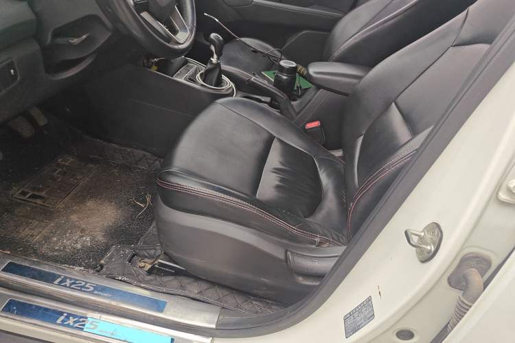 Used Hyundai ix25 2015 1.6L Manual Two-Wheel Drive Fashionable GS Model