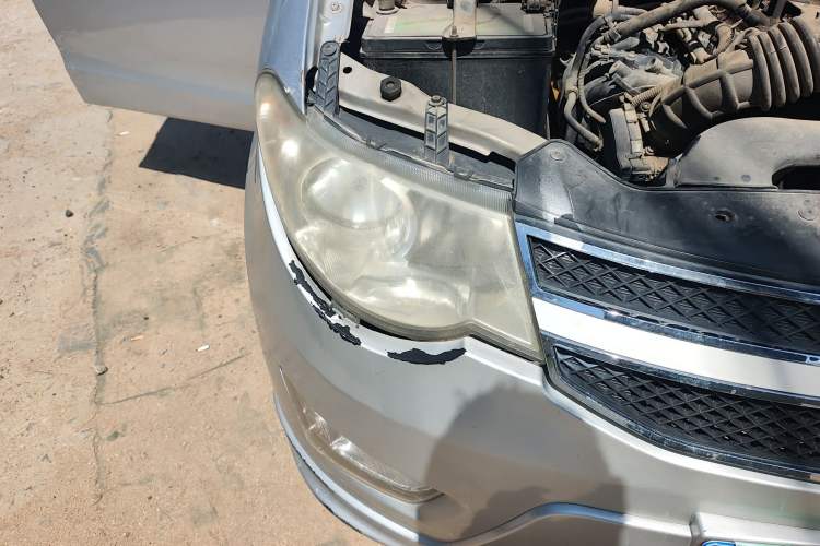 Used Wuling Hongguang 2014 1.5L S Standard Version Right Front Headlight