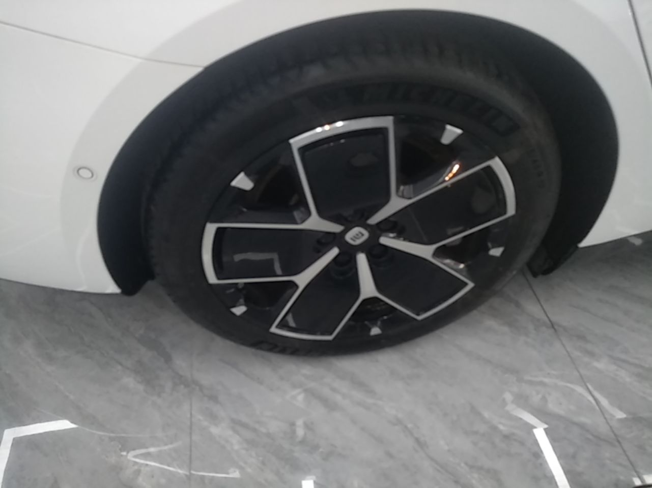 Xiaomi Auto SU7 2024 Rear-Drive Long-Range Intelligent Driving Version — снимка 11