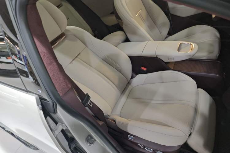 Used Zeekr X 2025 Four-Seater Rear-Drive Cube Version
