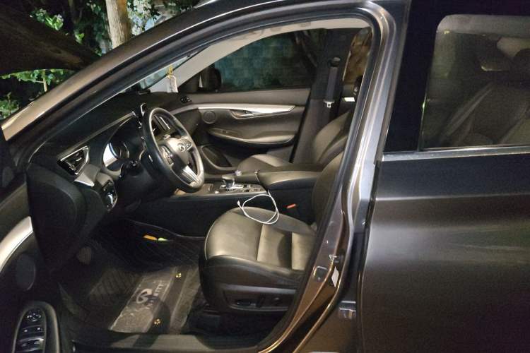 Used Infiniti QX50 2020 2.0T Two-Wheel Drive Fashion Edition Left Front Seat