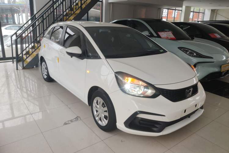 Used Honda Fit 2021 1.5L CVT Trendy Sports Edition Front Right 45 Deg