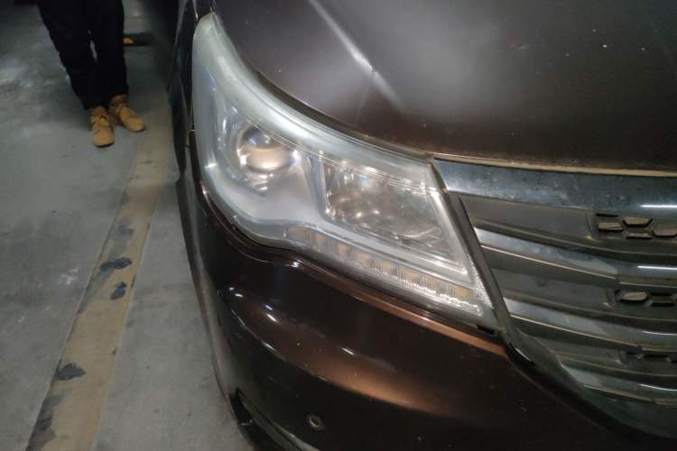 Used BAIC Weiwang M50F 2017 1.5L Luxury Model Right Front Headlight