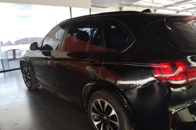 Used BMW X5 2016 xDrive35i parallel import

