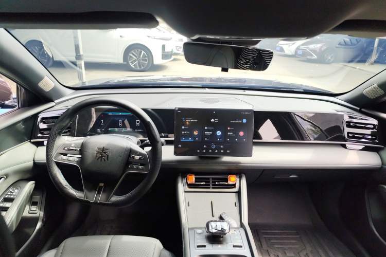 Used BYD Qin L 2024 DM-i 120KM Leading Model