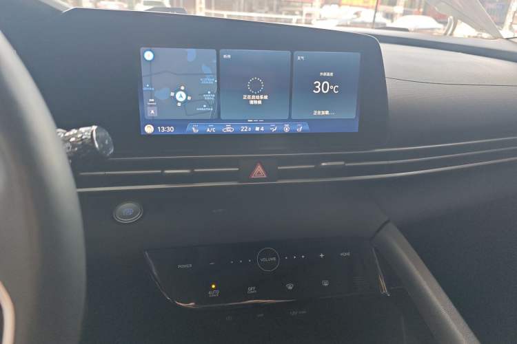 Used Hyundai Elantra 2021 1.5L CVT LUX Prestige Edition Audio And AC Panel