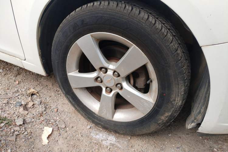 Used Chevrolet Cruze 2011 1.6L SE MT Transformers Edition