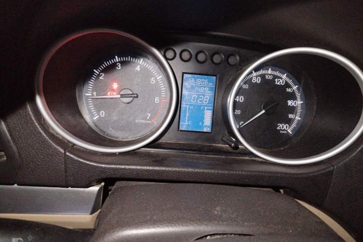 Used Nlmmotor Qiteng EX80 2015 1.5L Elite Version DAM15DL
