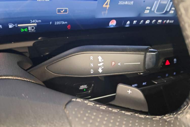 Used Buick LaCrosse 2024 28T Luxury Edition Gear Lever