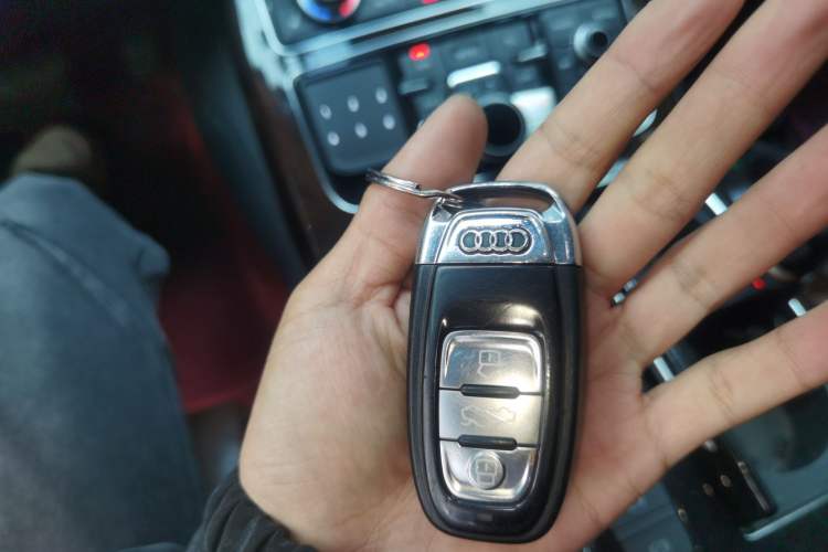 Used Audi A8 2013 A8L 45 TFSI quattro Comfort model