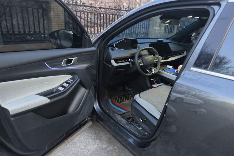 Used CHANGAN NEVO Q05 2025 Truly Delicious Version 125cc Beyond-Excellent Type Driver Seat